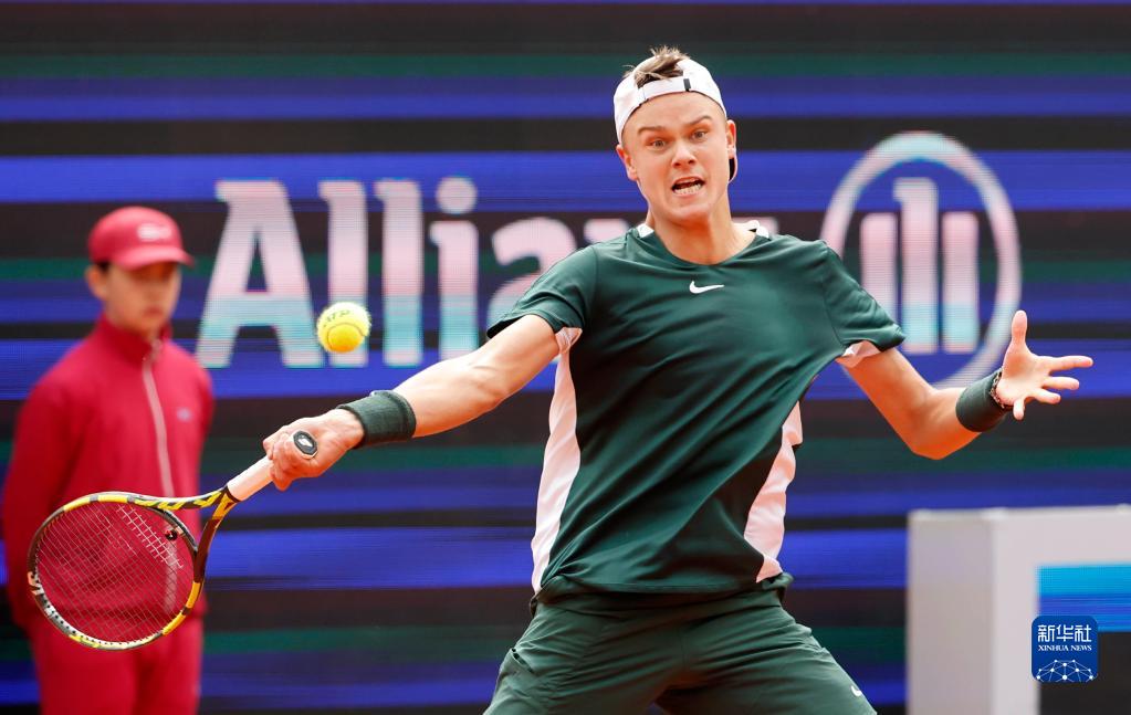 化和体育精 化和体育精