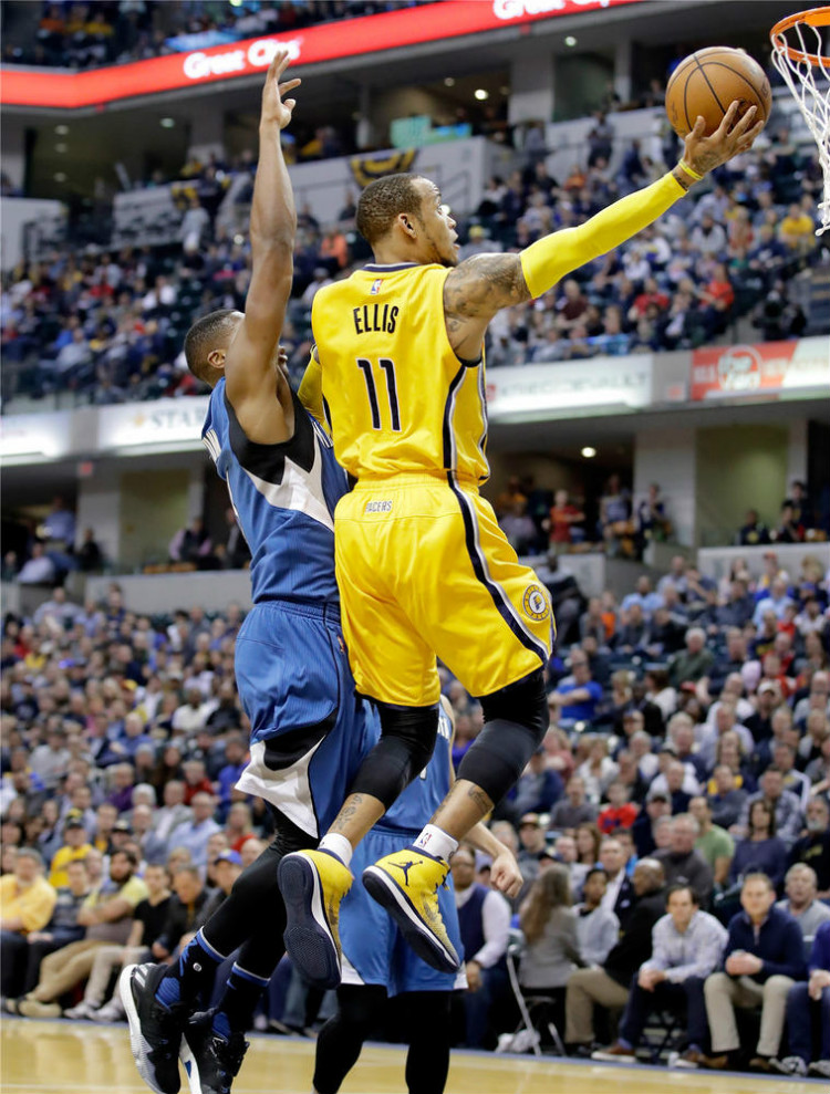 严控自己的 严控自己的